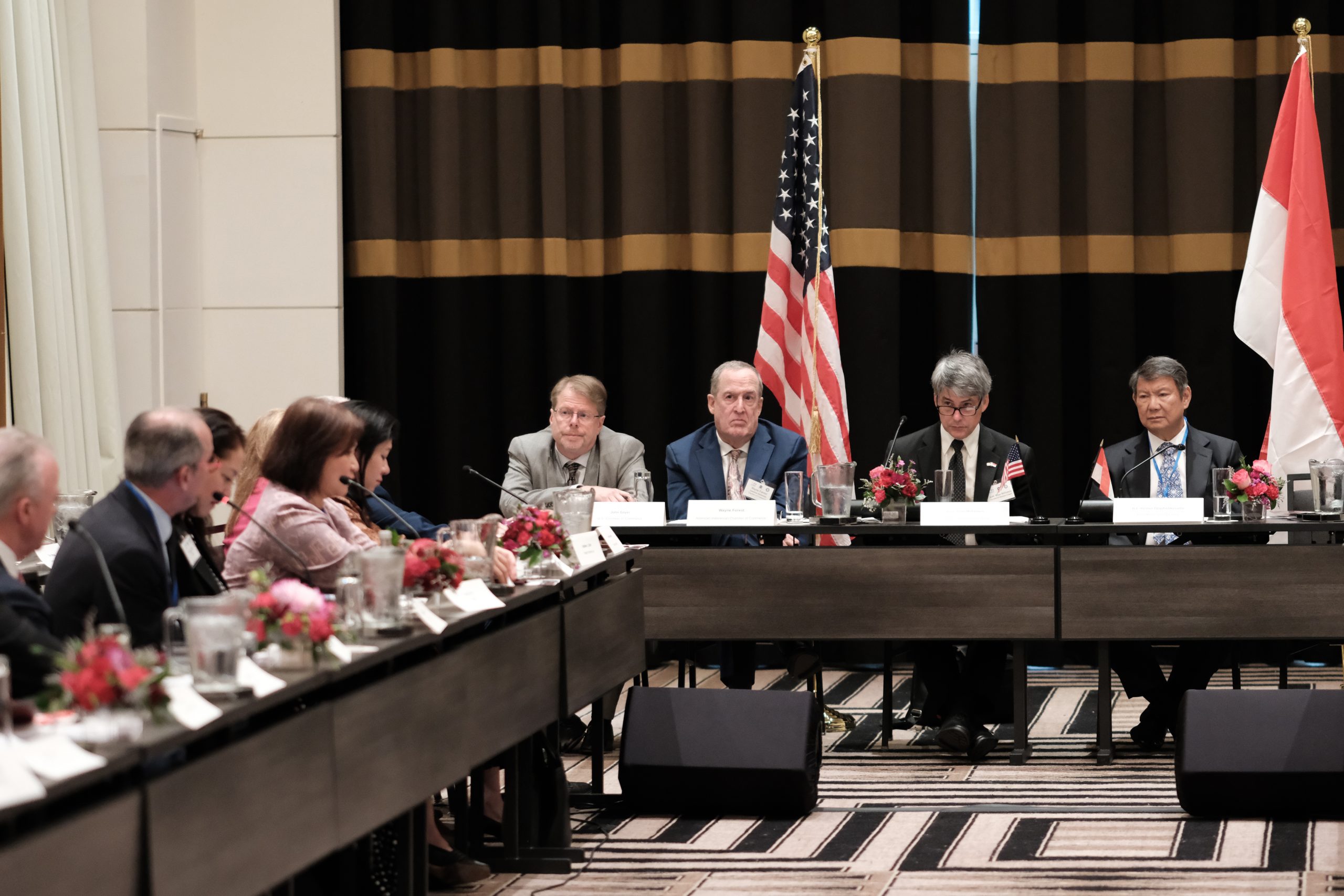 Vice President, Southeast Asia and Oceania, U.S. Chamber of Commerce, John Goyer (L); Executive Director of the American Indonesian Chamber of Commerce, Wayne Forrest (2-L); Interim CEO, US-ASEAN Business Council, Amb. Brian McFeeters (2-R); Indonestian President's Special Envoy, H.E. Hashim Djojohadikusumo (R); lead an Indonesian business roundtable, alongside the United Nations General Assembly meetings; in New York, New York, USA, 23 September, 2025. Photo by Kenneth Bachor / © U.S. Chamber of Commerce